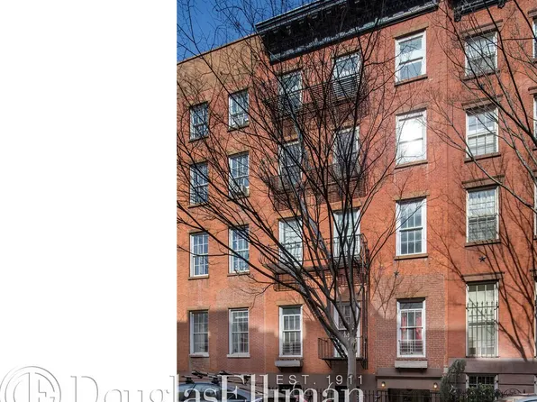 269 West 11th Street image 1 of 14