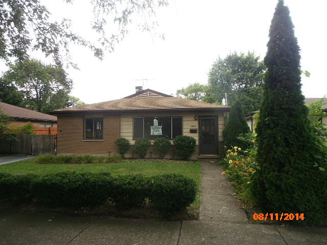 1st image of 1326 Superior Ave