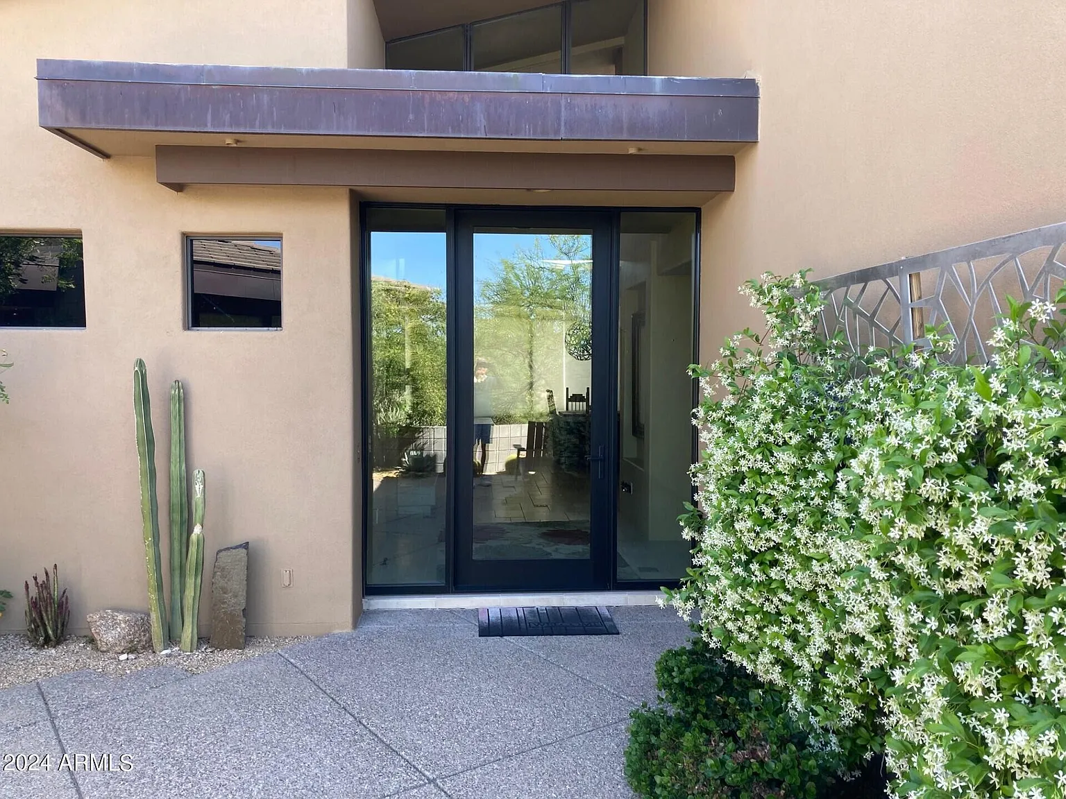 4 bed, 4.5 bath, 3540 sqft, $12,000 — Photo 4