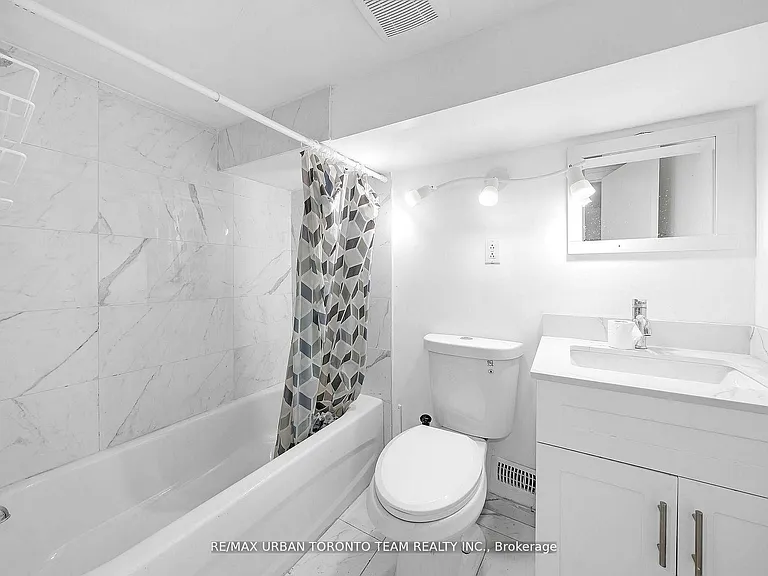 880 Dundas St E #MAIN — Photo 12