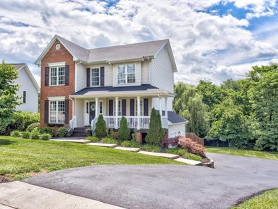 1733 Meadows Rd, Vinton, VA, 24179