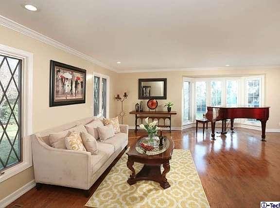 5th image of 2505 Orange Ave