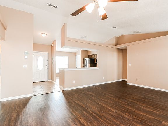 4th image of 13315 Caspian Ln