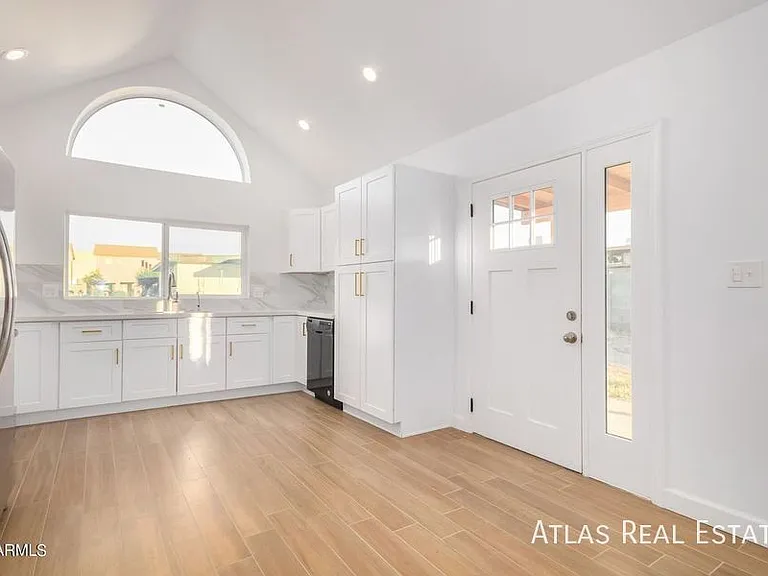 444 S Delaware St #2 — Photo 3