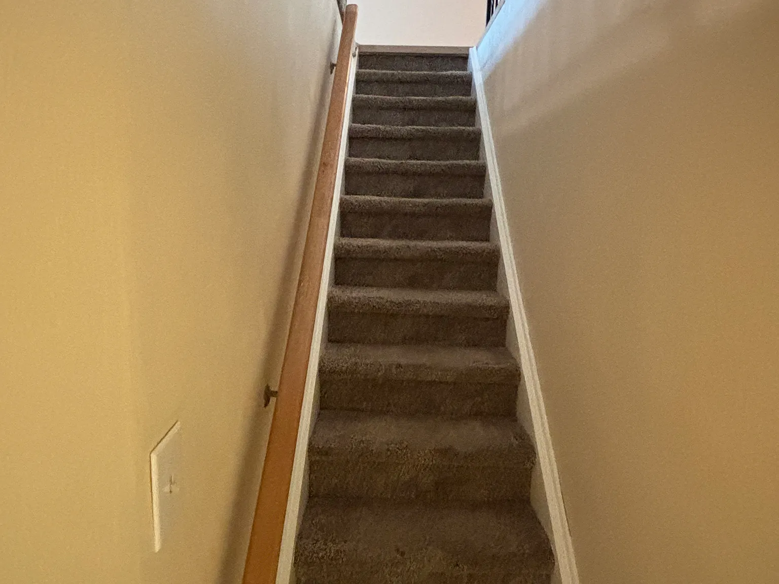 3 bed, 2200 sqft, $2,525 — Photo 4