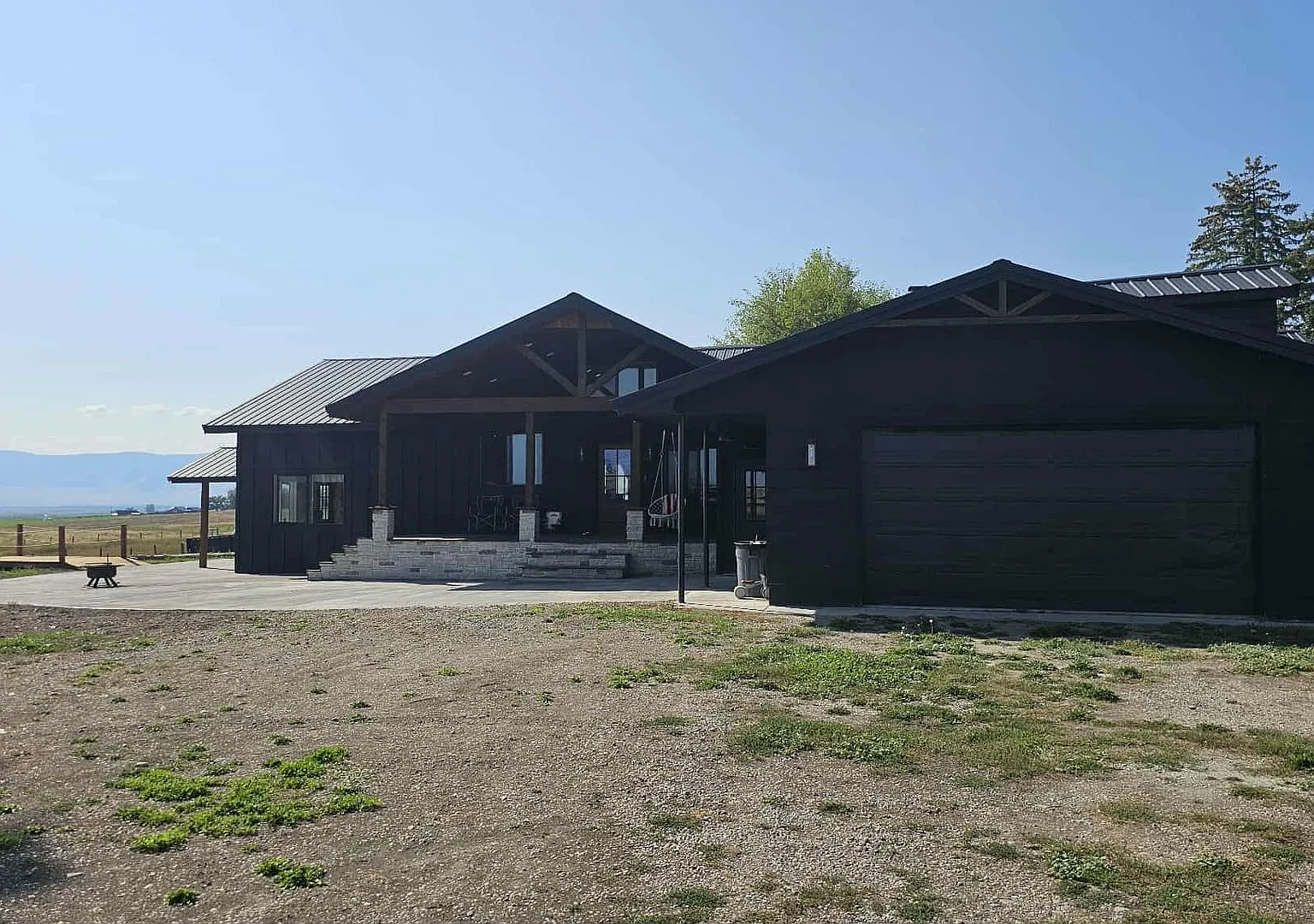 Newly remodeled fully furnished house country living outside of Ronan! Available September 1st - ... — Photo 2