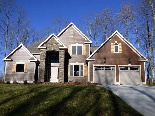 151 Votive Pl, Shady Spring, WV 25832