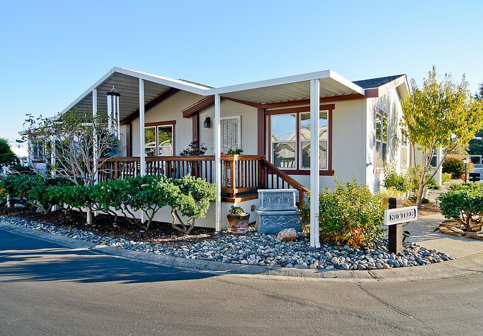 1st image of 138 Nut Tree Ln #138
