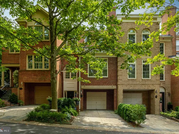 4046 Mansion Dr NW, Washington, DC 20007