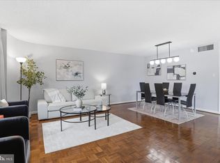 1101 S Arlington Ridge Rd APT 201, Arlington, VA 22202