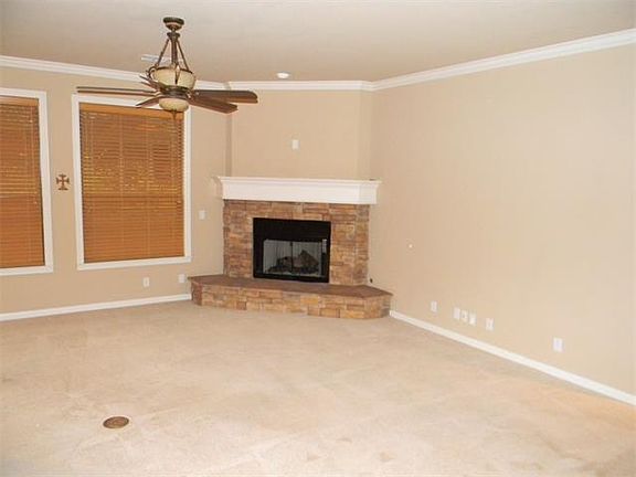 4th image of 4304 Kimberlyn Ln #4