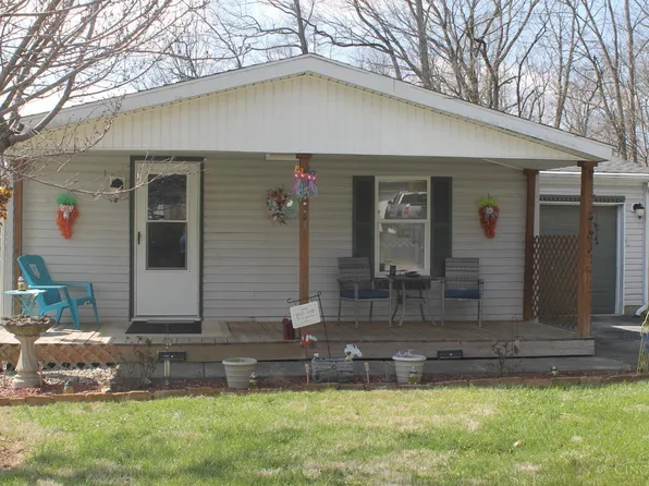 117 Maple Run Dr, Hillsboro, OH 45133