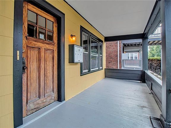 4th image of 59 Englewood Ave
