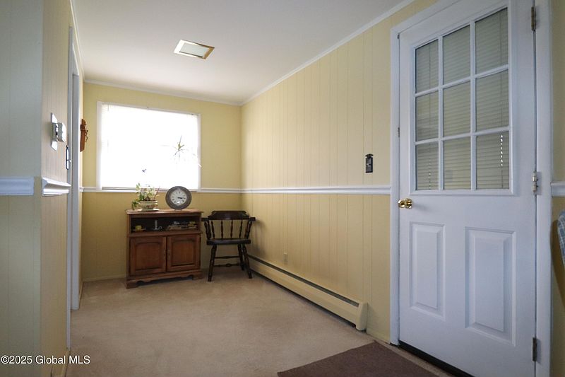 4th image of 412 Sharon Drive