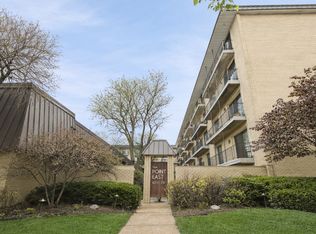 6229 N Niagara Ave APT 209, Chicago, IL 60631