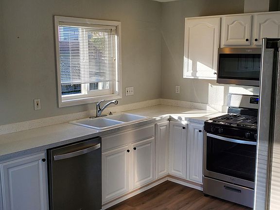 3rd image of 1202 McKenzie Ave