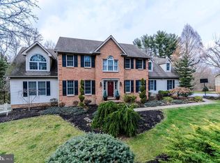 33 Manor Rd, York, PA 17403