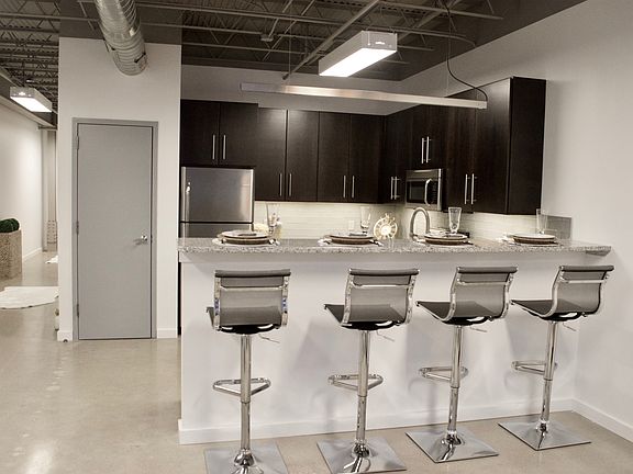 4th image of 232 E Michigan Ave #203