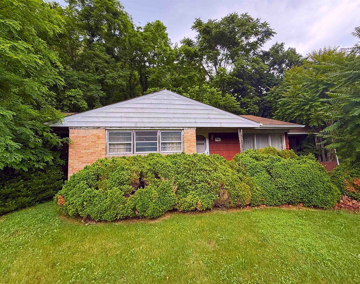 3000 Winterberry Ave photo 1