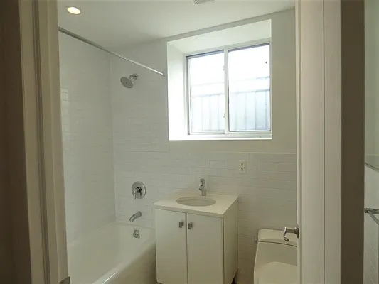 Rented by Property Link Mgmt, LLC | media 40