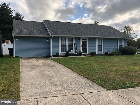 2nd image of 536 Berkshire Dr