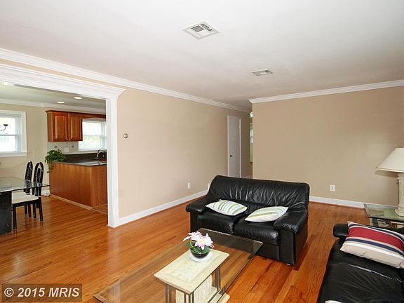 4th image of 6111 Vista Dr