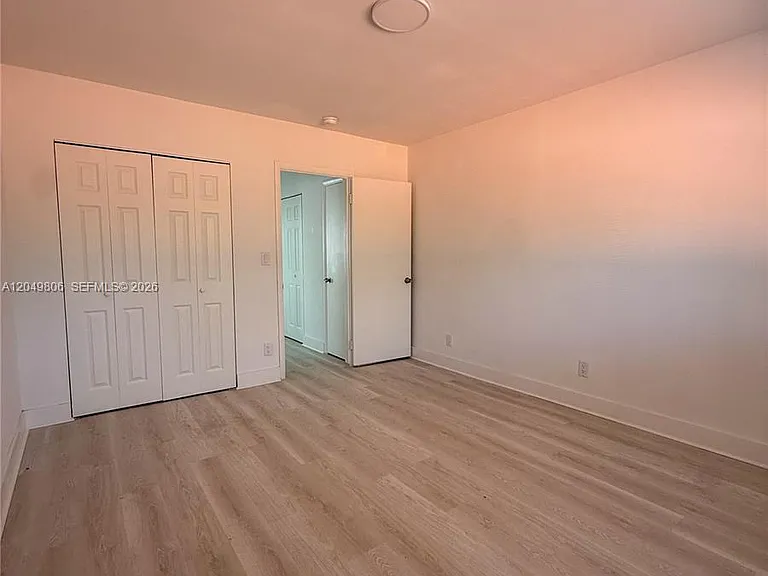 935 Bay Dr #9 — Photo 8