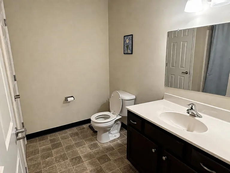 602 N. Queen St. — Photo 7