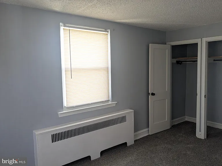 1327 E Weaver St — Photo 7