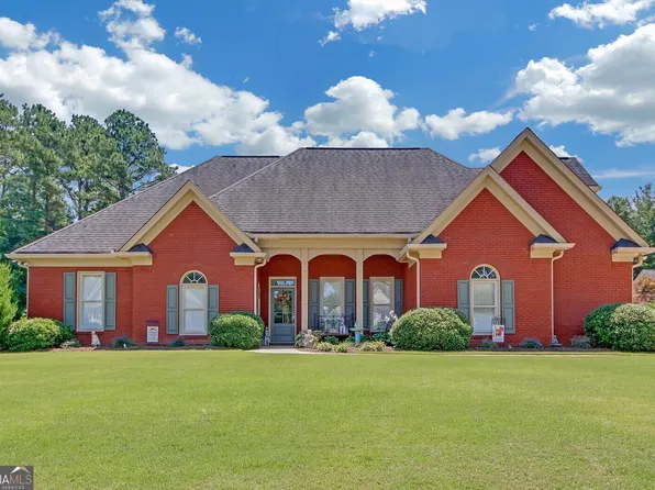 806 Mildred Ln, Loganville, GA 30052