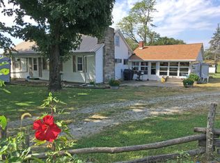 531 Slate Rd, Louisville, IL 62858