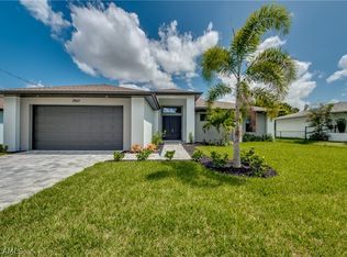 2203 SW 48th Terrace Cpe, Coral, FL 33914