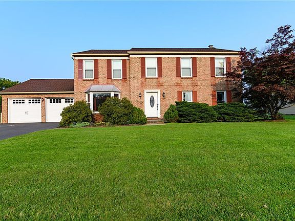3rd image of 616 Buckingham Dr