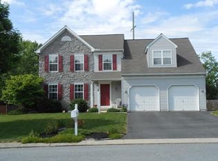 15 Carriage Dr, Mountville, PA 17554