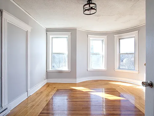 218 West St #C2 Photo 1