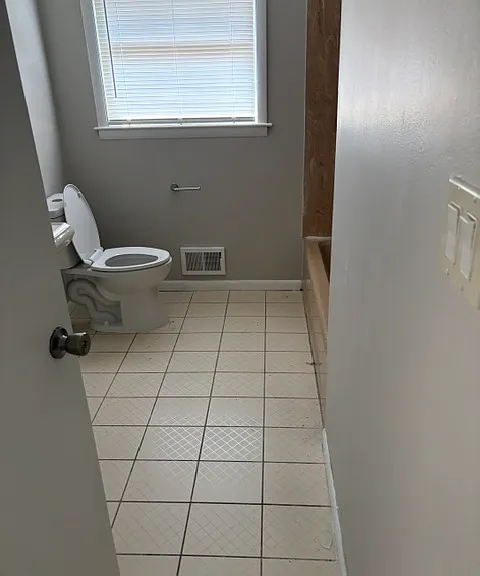 1785 N Maple Rd — Photo 6