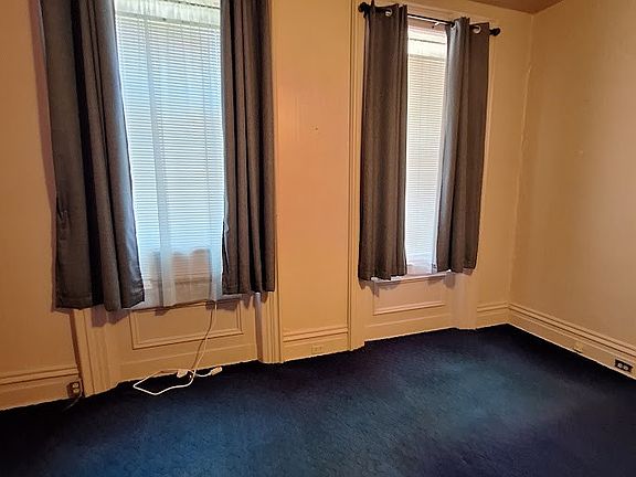 4th image of 4922 Liberty Ave