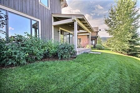 4th image of 38 Moulton Ln