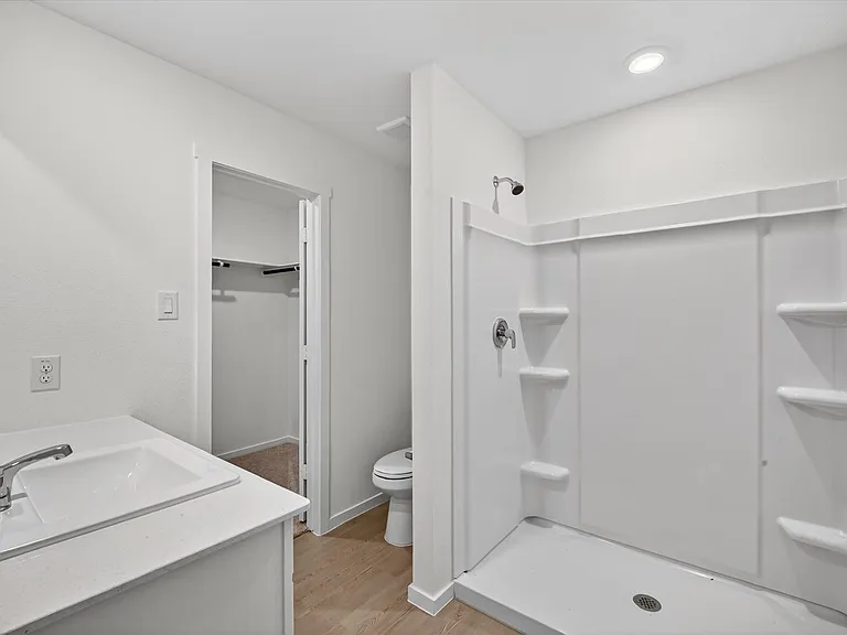 2509 Guineas Ln — Photo 9