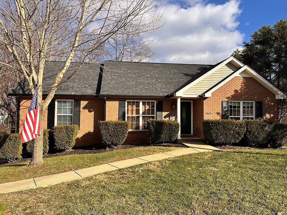 1st image of 1687 Barrywood Cir E