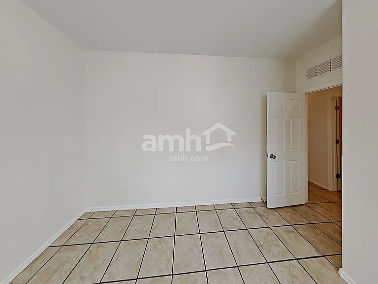 124 E Calle Puente Azul — Photo 18