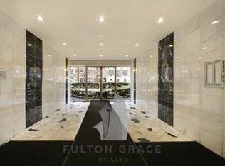 450 W Aldine Ave #202 L, Chicago, IL 60657