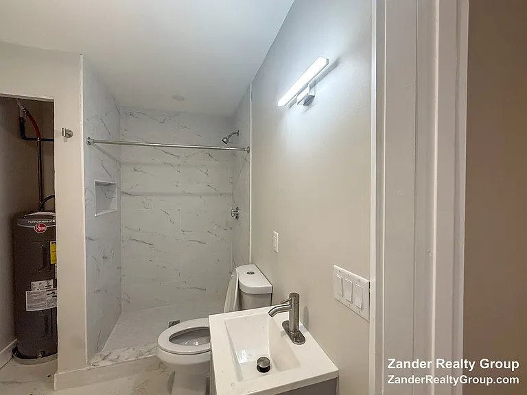 51 Pasadena Rd #2 — Photo 2