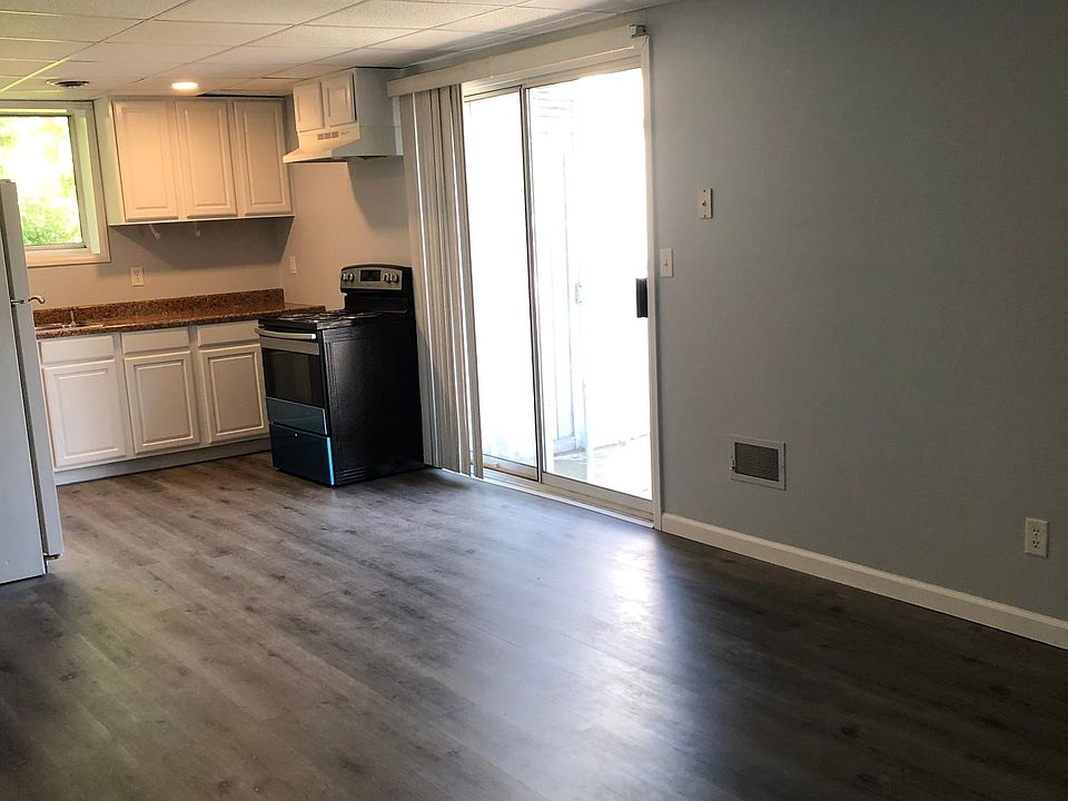 Kitchen / dining area