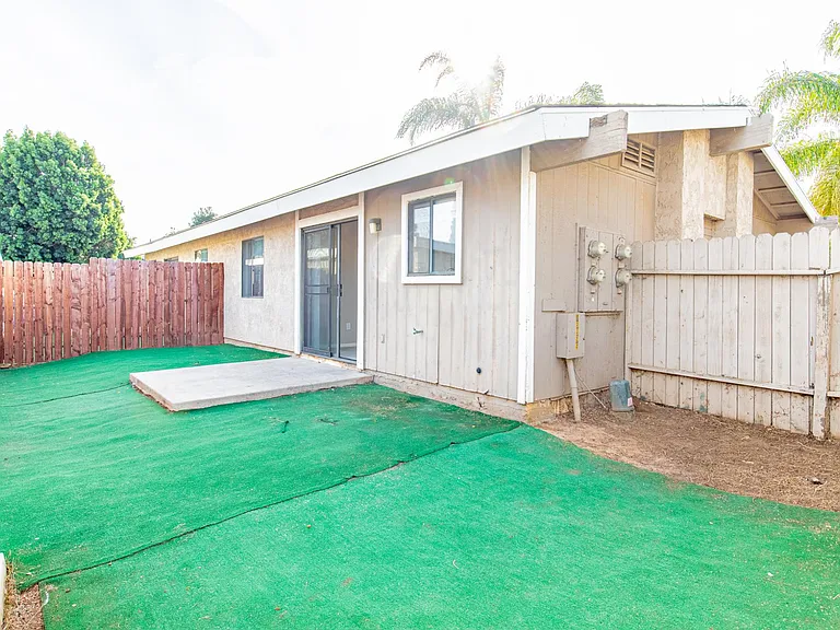 23905 Eucalyptus Ave — Photo 14