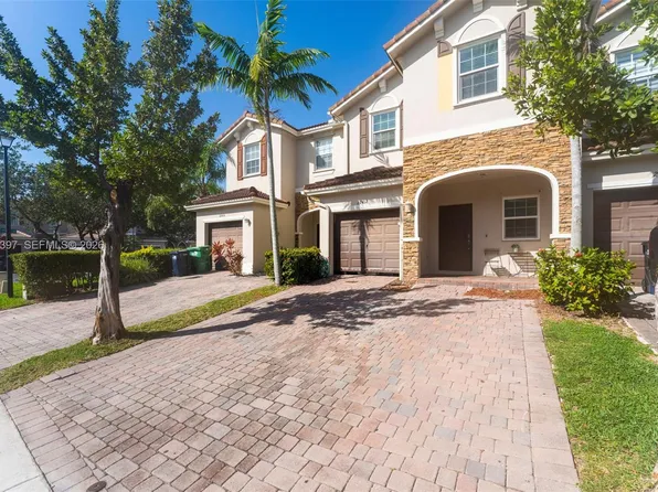 22412 SW 89th Ave, Cutler Bay, FL 33190