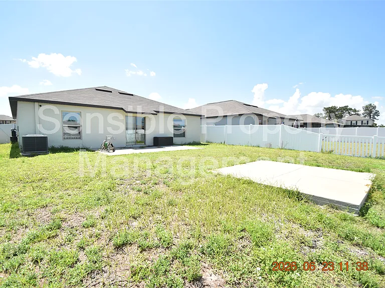 13021 Meadow Pond Pl — Photo 32