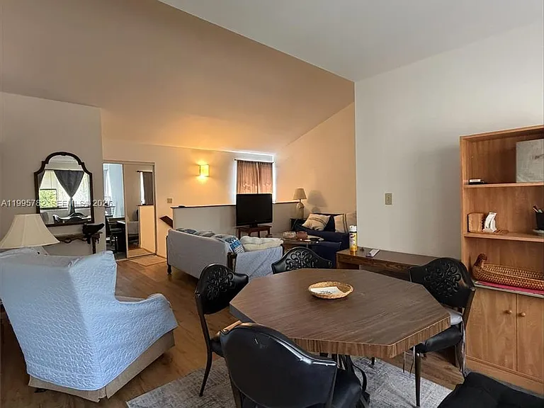 221 W Park Dr #202-3 — Photo 6