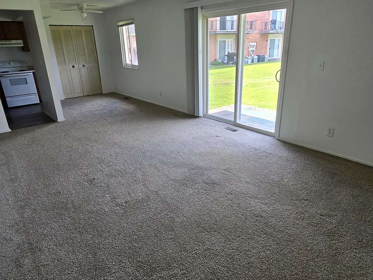 Building Photo - 2805 Chrysler Dr #17-B