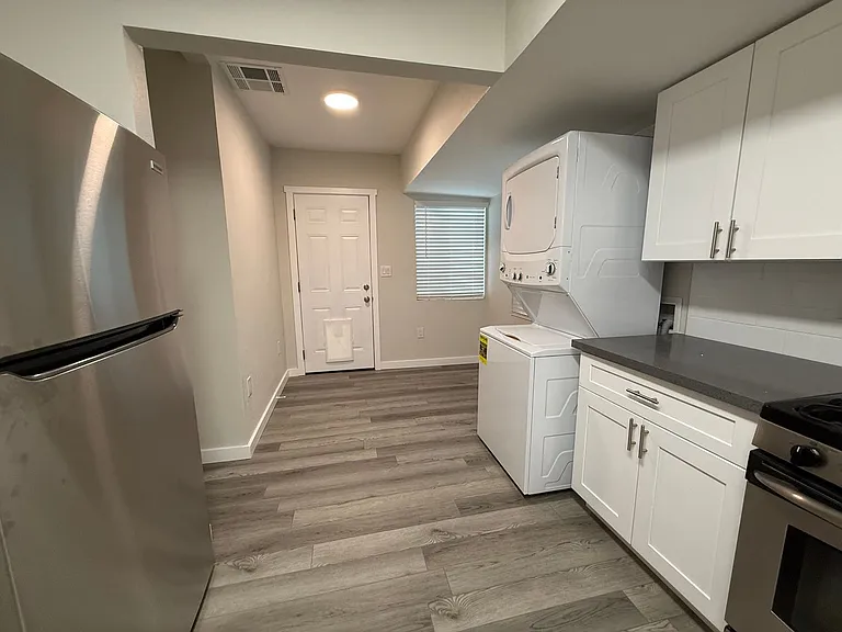 1509 E Roosevelt St — Photo 3